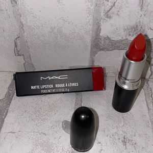 MAC Matte Lipstick in Chili NWT